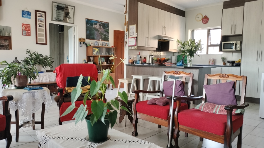 3 Bedroom Property for Sale in Fraaiuitsig Western Cape
